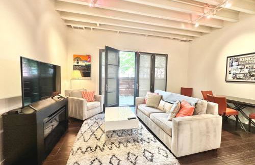 Modern 2 Bedroom by Midtown Walk Distance to Bars and Restaurants - Foto 14