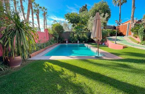 Villa Brisa Beach with Grill & Pool - malaga - seaview - 15 min malaga center - Foto 1