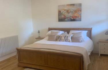 Chillout!! Sussex Flint Cottage- HotTub - Goodwood - Foto 15