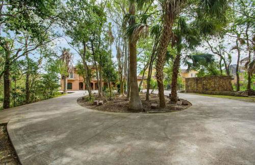 Bay Breeze Estate - Heated Pools, Private Pier & Walk to the Kemah Boardwalk - Foto 55