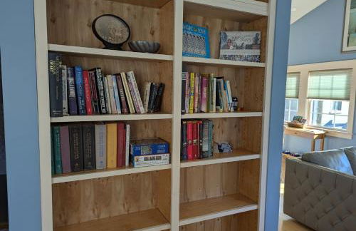 Back Alley Apartment, walk Downtown and Duke - Photo 13