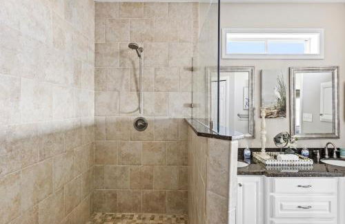 Seaside Sunrise Luxury Beachfront, Hot Tub, Firepit, Elevator - Foto 31