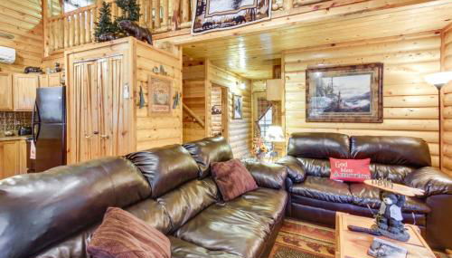 Backyard and Porch Rural Cosby Log Cabin! - Foto 5