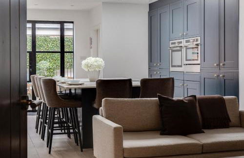 Luxury Georgian Townhouse with Cinema and parking - Photo 3