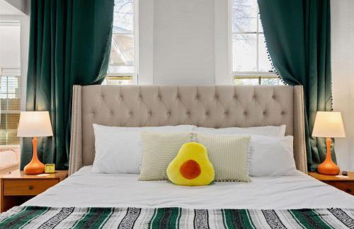 Gorgeous Home with Heated Pool In Downtown! - Foto 4