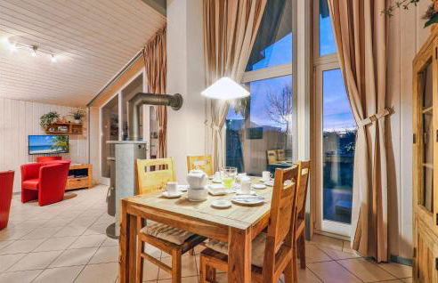 Nice Home In Rechlin With Sauna - Photo 10