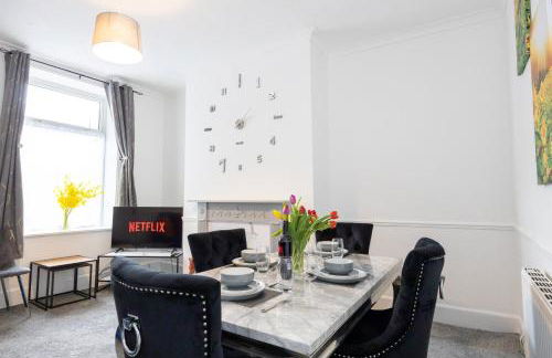 Cosy Four Bedroom Terrace Rishton - Foto 4