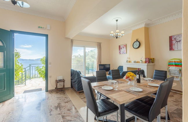 Sofia Large Private Pool Walk to Beach Sea Views A C Wifi Car Not Required - 1552 - Photo 13