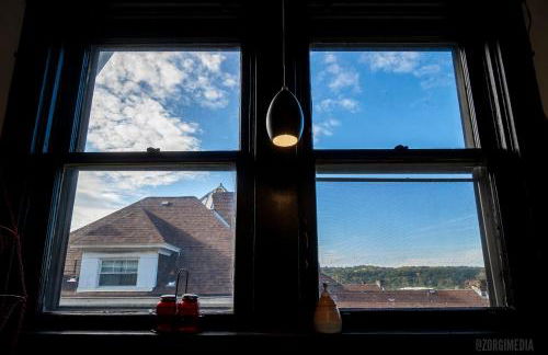 Parkside Paradise Elegant Victorian Home Just Steps from the Park - Foto 48