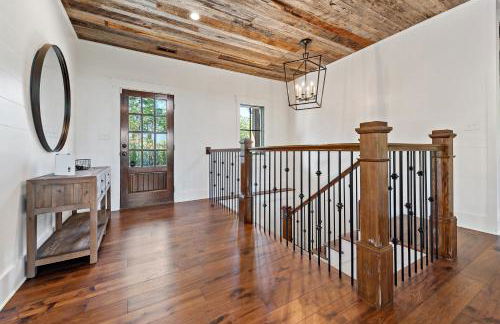 Hilltop Lodge Opulent Lakefront Living in Lake James - Photo 8