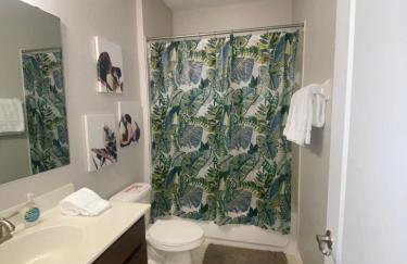 Modern Tropical Family Retreat near Legoland, Disney, Universal and Bok Towers - Foto 12