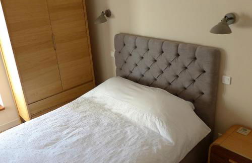 Poles Apart - Foto 11