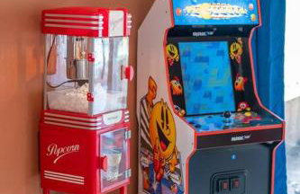 10mins to IUB: 4bd - Karaoke - Pickleball - Foto 5