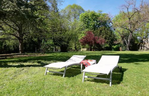 LE REPAIRE DU CLAIN gîte 4 étoiles pour 14 personnes avec piscine proche du Futuroscope - Foto 10
