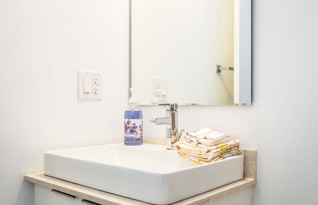 Condo in the sky with a breathtaking view - Foto 20