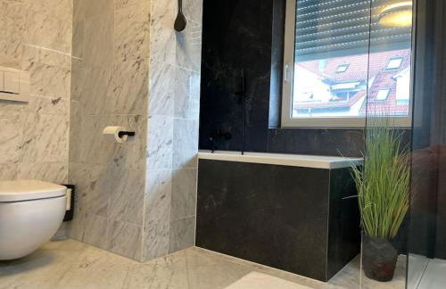 Grafschafft angenehmes wohnen - 2 Schlafzimmer I Tiefgarage I Balkon - Photo 22