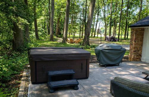 RiverEdge Haven Hot Tub, 5 Beds, Kayaks Near ND - Foto 53