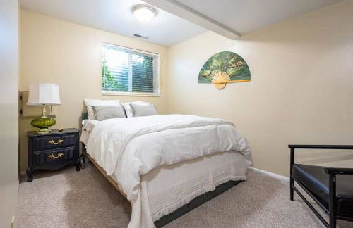 Spacious 6 BR Extended Stay - Photo 27