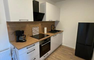 FEDDERSEN LIVING Kernsanierte Ferienwohnungen - Gemütlich - Netflix - Voll ausgestattet - zentral - Foto 52