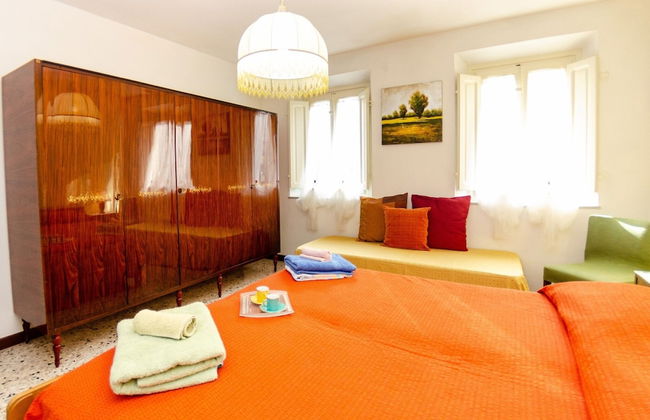 Holiday Home in Lucca With Pool & Garden - Foto 3