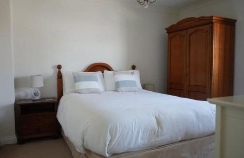 Fabulous High Street Townhouse With Stunning Views & Parking at 'Eagles Nest' - Foto 8