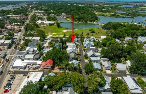 Casa Amarillo l Steps to Historic District - Photo 21