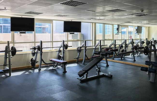 Maison Privee - Dreamy Apt with Jaw-Dropping Marina Views - Photo 17