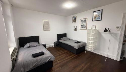 Frankfurt 6 Betten 4 OG FR1 - Foto 4