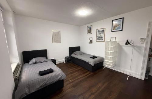 Frankfurt 6 Betten 4 OG FR1 - Foto 4