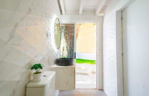 Countryside Elegant 4-Bedroom Suite, Pool & Garden - Foto 21