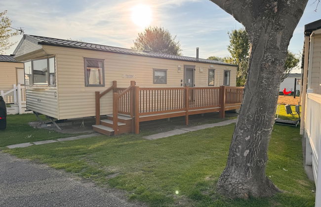 3 Bed Caravan - Side Gated Decking, Wifi, Pets - Foto 27