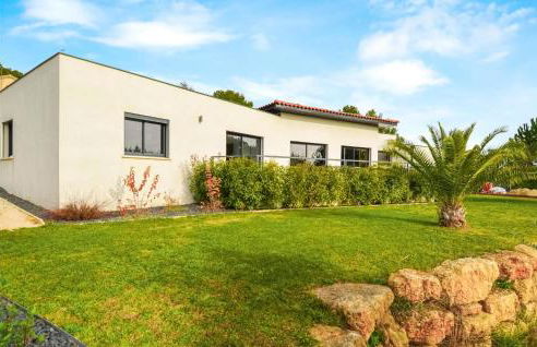 Gorgeous Home In Saint-Nazaire - Foto 10