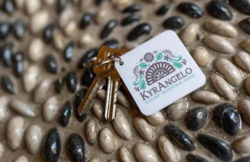 Kyrangelo Traditional House with outdoor jacuzzi - Foto 24