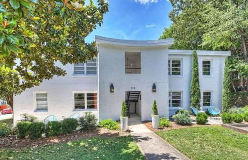 Comfortable 1BR Myers Park Oasis - Foto 24