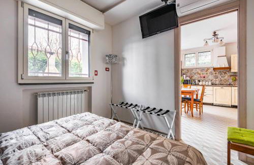 Piano Terra Moderno con Ampi Spazi e Luminosità - Foto 15