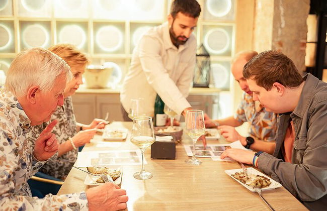 Gourmet Pintxos & Premium Wines tour gastronomico per piccoli gruppi - Foto 1