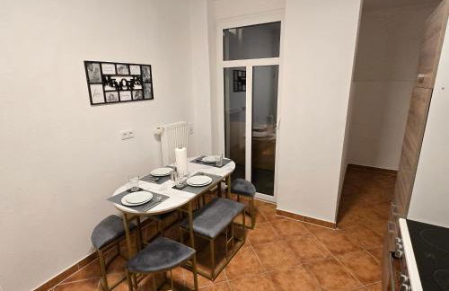 Boardinghouse mit 10 großen Apartments mit Parkplatz und Balkon - Photo 26