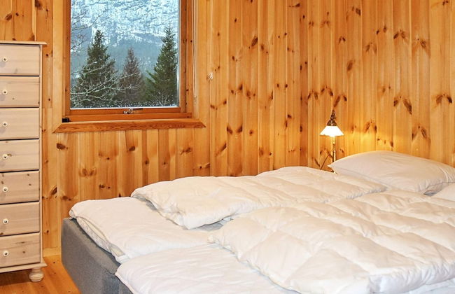 Secluded Mountain Retreat-by Traum - Photo 4