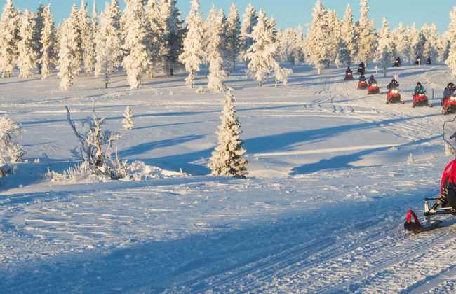 Balade en motoneige dans Luosto - Photo 1
