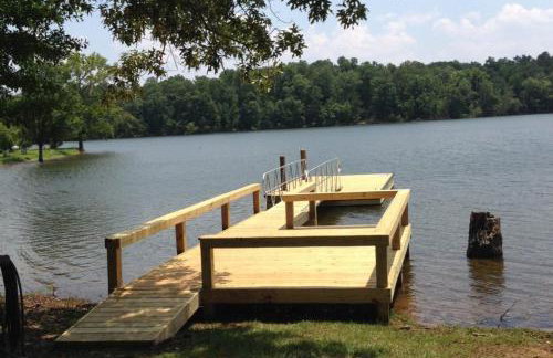 Bring Your Boat! Lake Murray Haven with Deck and Dock - Foto 22