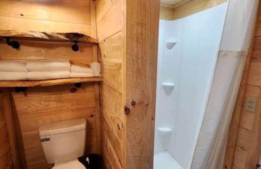 Wooden Chic Cabin Fully Stocked near Tappan Lake in Ohio - Foto 7