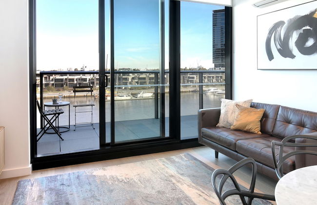 Orange Stay at Collins Wharf - Photo 20