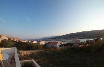 Sunny Bi-Pi Apartment - Photo 14