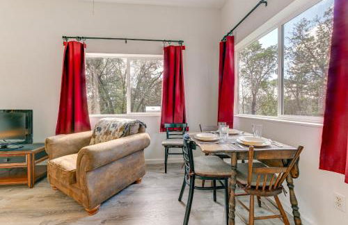 Charming Grants Pass Cottage with Patio and Gas Grill! - Foto 6