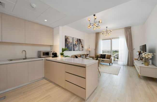 Maison Privee - Chic Apt on Yas Island cls to ALL Main Attractions - Photo 9