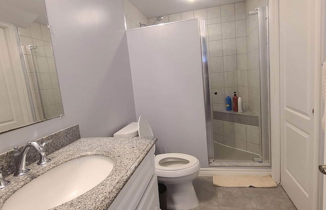 Spacious 2 BR, 3 Beds, Sleeps 6, Kitchen, Laundry - Foto 10