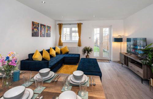 Guild Lodge 3 Bedrooms 3 Bathroom Home - Fast London Access - Photo 2