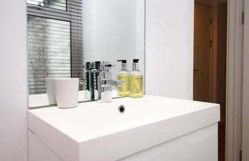 Coastal penarth dream! Close to Cardiff superb location near bars and restaurants! Dog friendly and welcome breakfast pack! - Foto 20