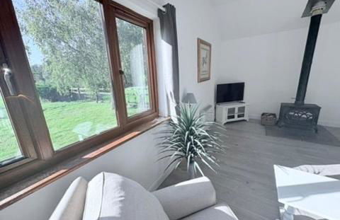 Brook Farm Cottage with Hot Tub - Parking for 2 cars - Foto 13