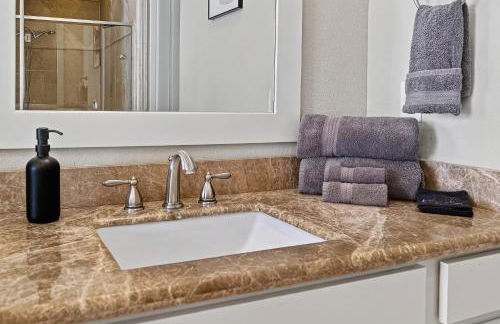 Tesla-Charger TX Medical Ctr Sleeps 7 5 beds - Foto 38